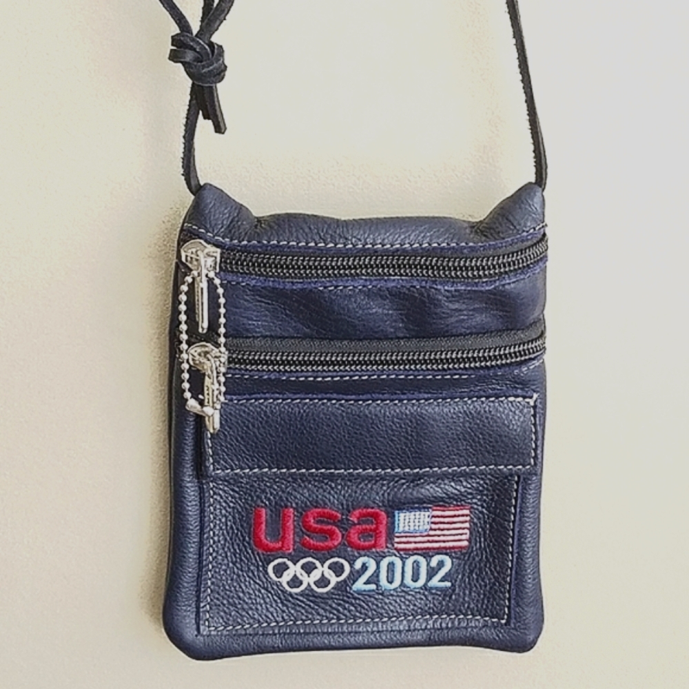 Roots 2002 Vintage USA Olympic Games Team Crossbody Bag Blue